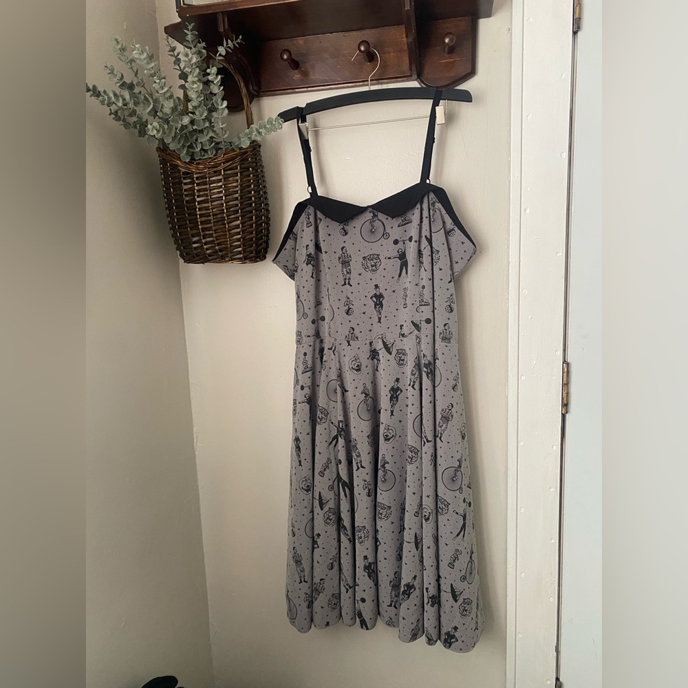 Strongman swing dress - Picture 4 of 6